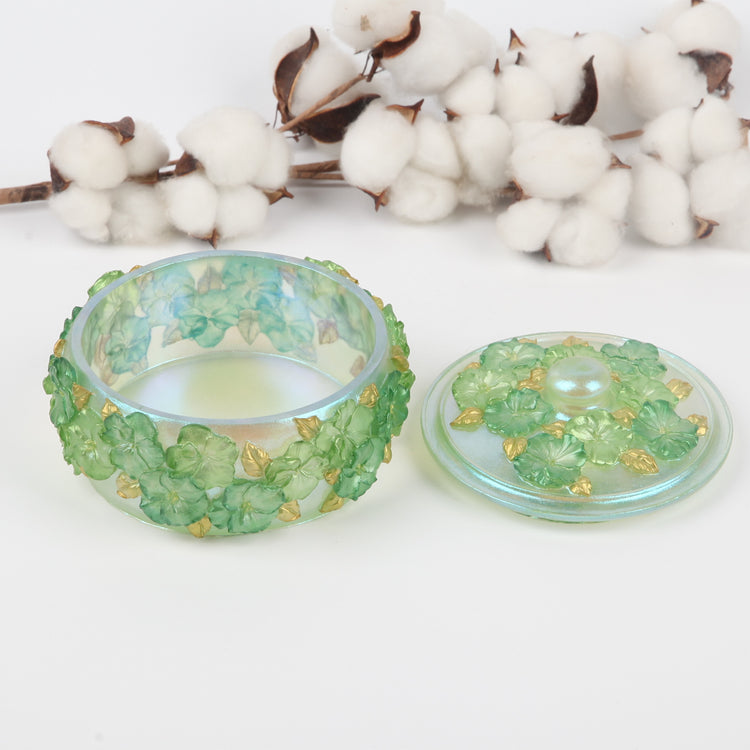 Golden Leaf Jade Circle Jewelry Box