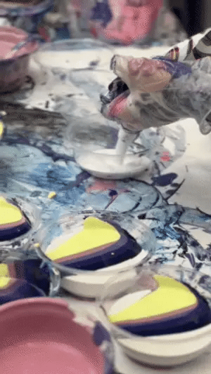 Mixing Fluid Paint